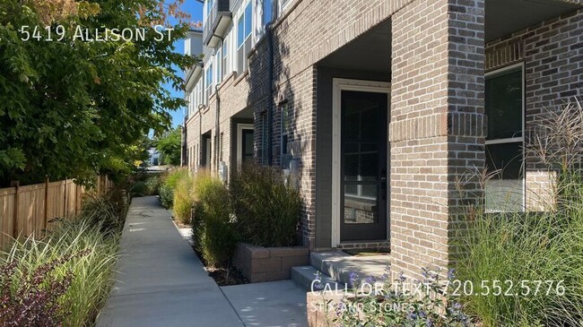 Foto del edificio - **Beautiful Arvada Townhome for rent! 3 be...