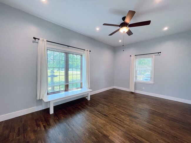 Foto del edificio - Updated 2 bedroom home