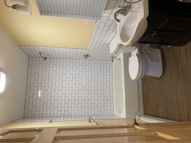 Building Photo - 3 bedroom in Everett MA 02149