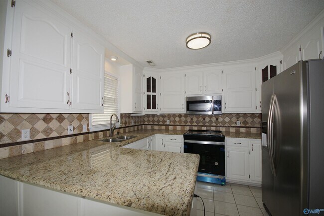 Building Photo - 300 Early Harvest Ct