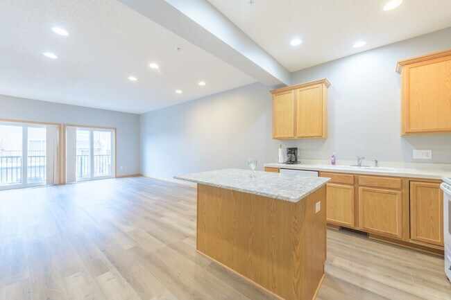 Foto del edificio - Awesome Hugo updated 2 bed!