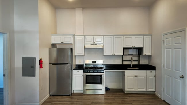 Building Photo - 295 Avenue B