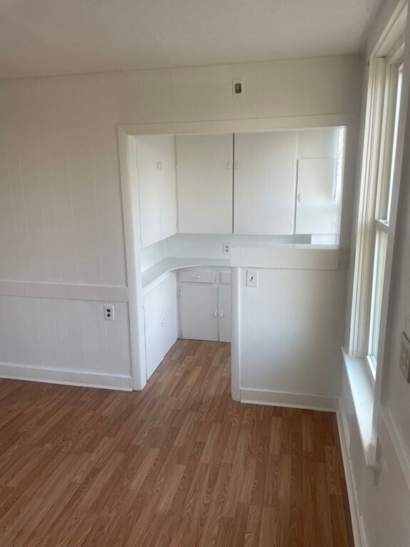 Building Photo - 416 Middleboro Ave