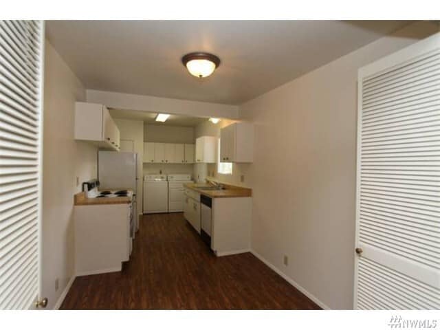 Foto del edificio - Mid Century 3 bedroom home in Bellevue