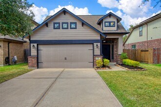 Building Photo - 711 Audra Ln