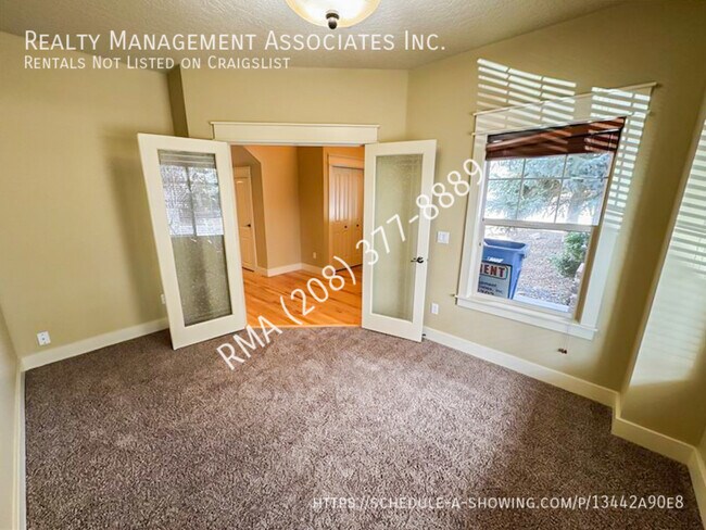 Foto del edificio - 919 E Boise Ave