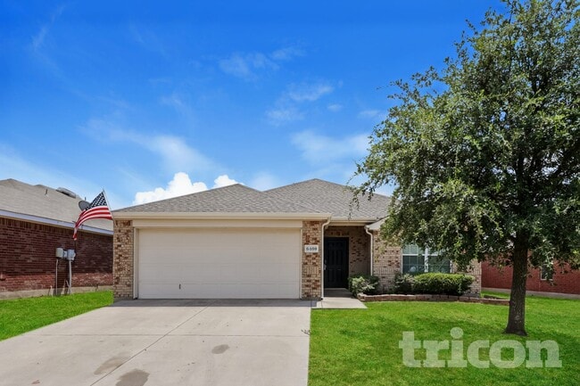 Building Photo - 6400 Stone Lake Dr