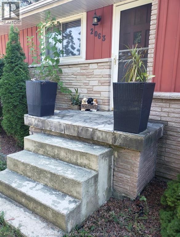 Building Photo - 2063 St Anne St