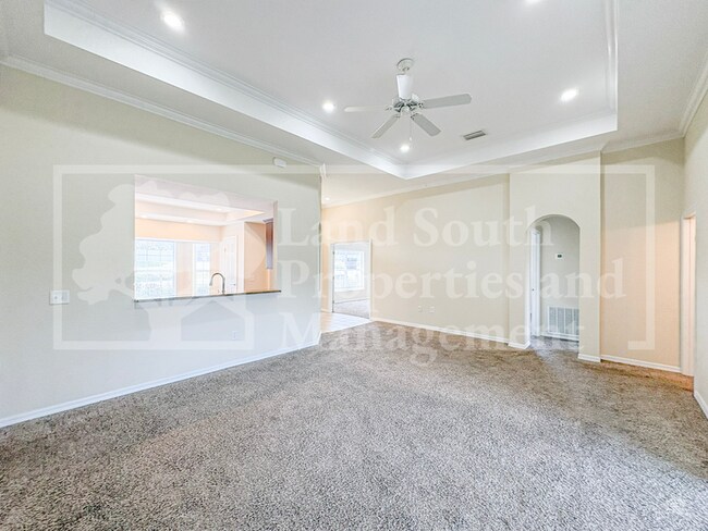 Foto del edificio - 1031 Hidden Ct