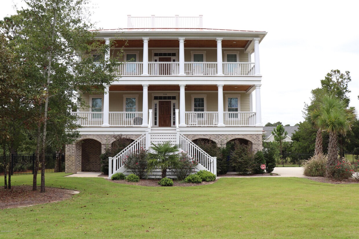 114 Seven Oaks Ct, Hampstead, NC 28443 House Rental in Hampstead, NC