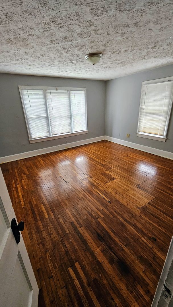 Foto del edificio - 928-930-930 Ellsworth Ave