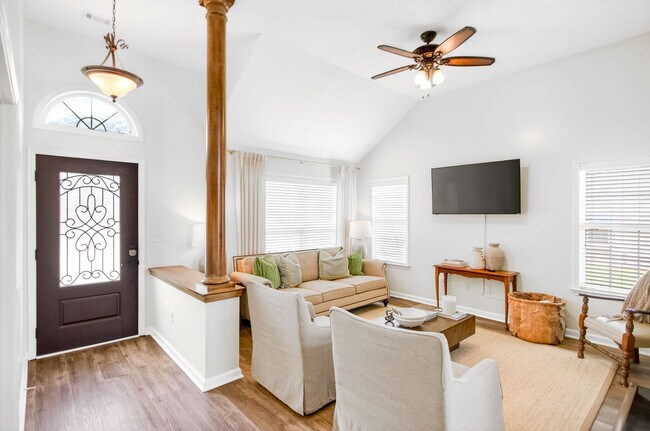 Foto del edificio - 7367 Heathermoore Loop