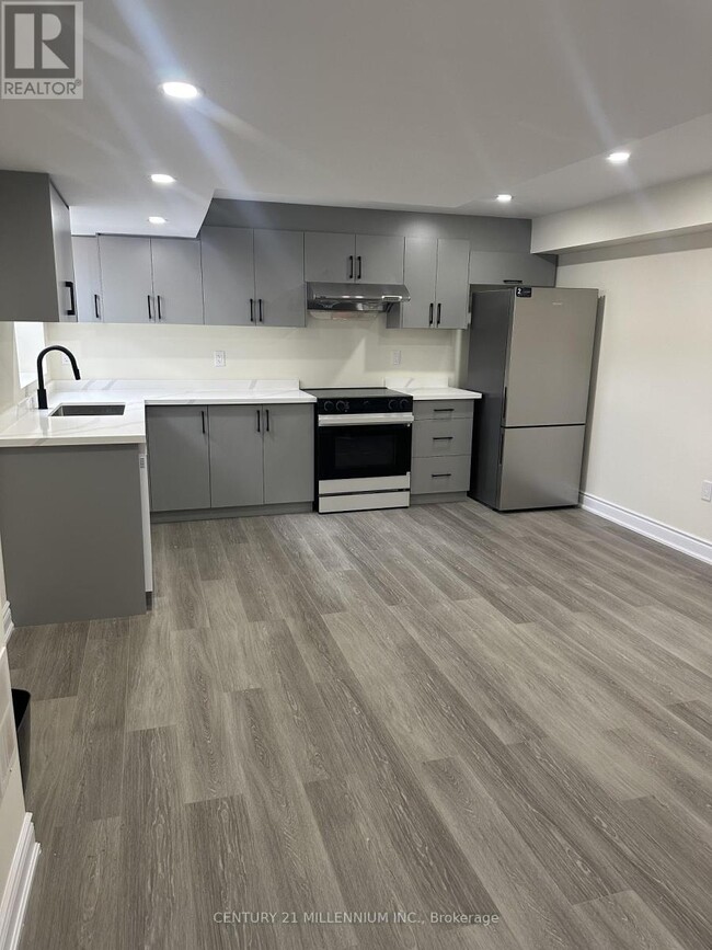 Building Photo - 55 Fairey Cres