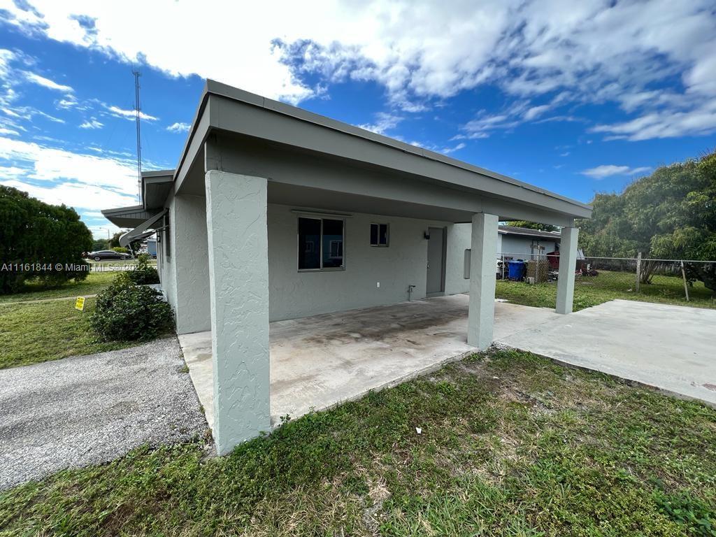 Primary Photo - 2415 NW 26th Ave