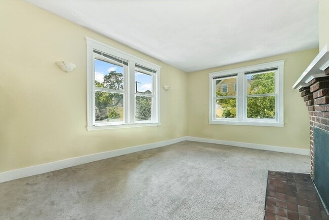 Photo - 79 Charlesbank Rd Apartment