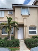 Building Photo - 2373 SE 23rd Dr