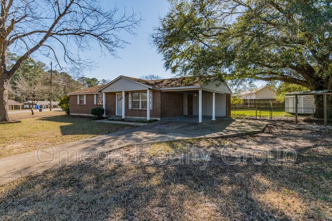 Building Photo - 713 Mimosa Rd
