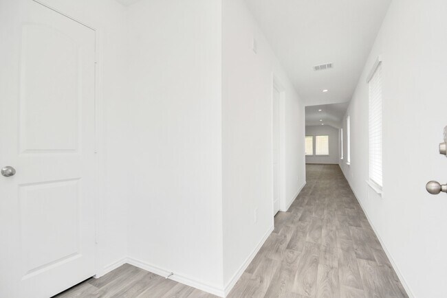 Foto del edificio - 23133 Teakwood Hills Dr