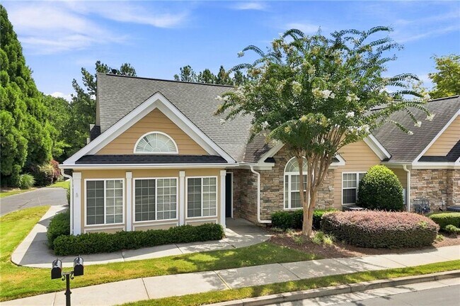 Foto del edificio - 3204 Village Ln