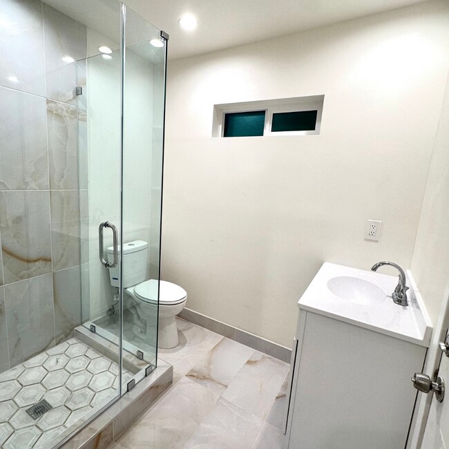 Foto del edificio - 356 W Maple St