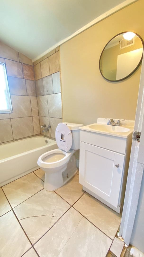 Foto del edificio - 4 success is now offering this 1bedroom 1b...