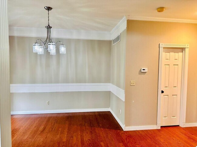 Foto del edificio - 1110 Brookedale Ct