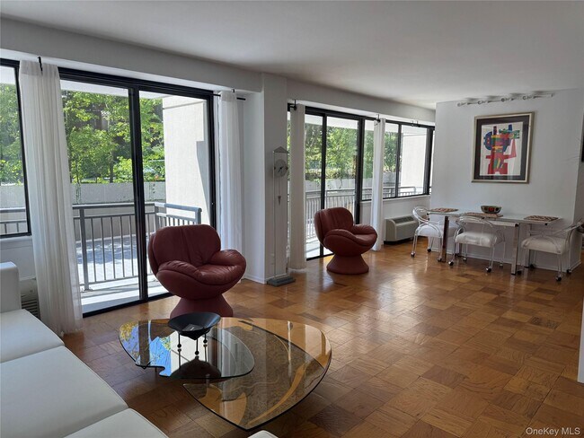Foto del edificio - 15 Stewart Pl