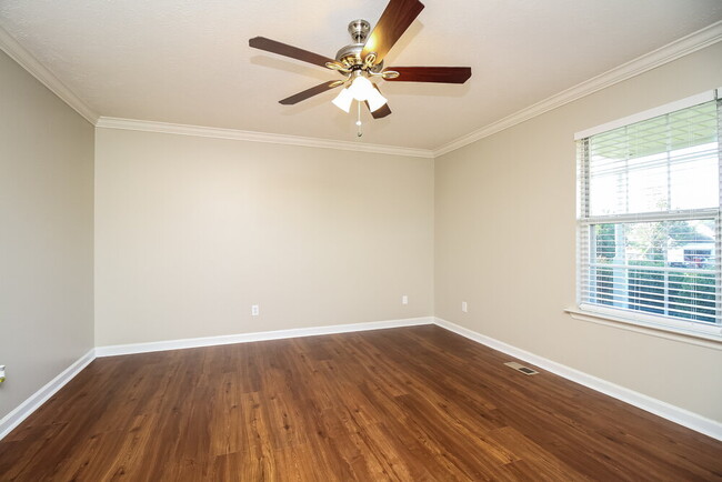 Foto del edificio - 1107 Lillian Ct