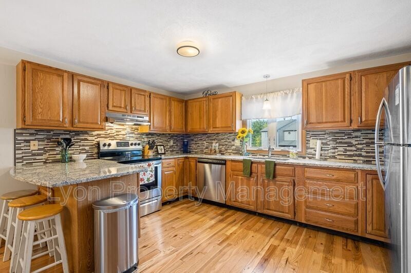 Primary Photo - 29 Primrose Ln