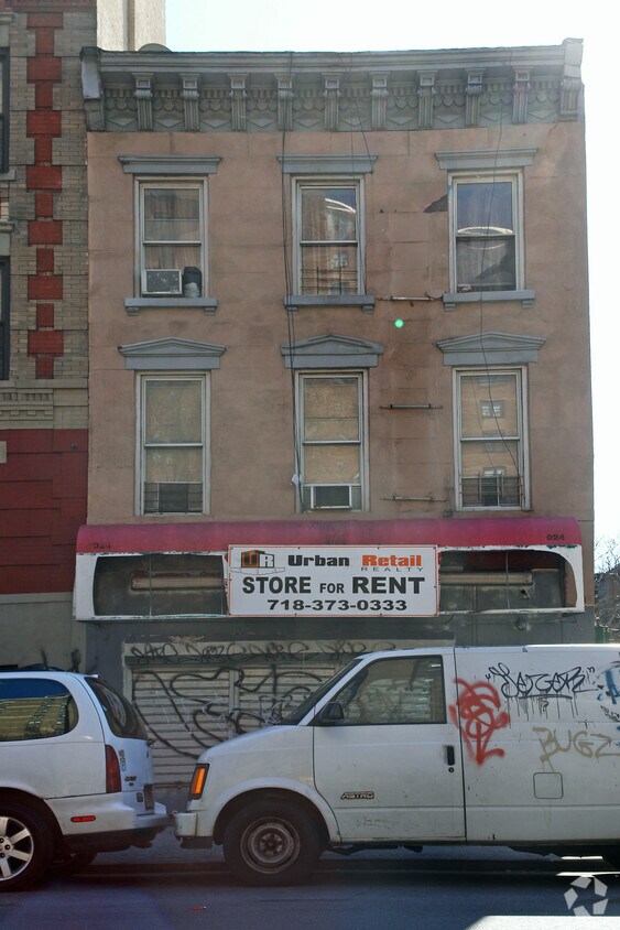Foto del edificio - 924 Myrtle Avenue