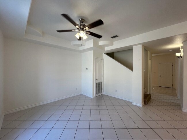 Foto del edificio - 1000 Ranchway Dr