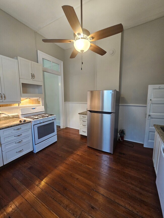 Foto del edificio - 7317 Cohn St