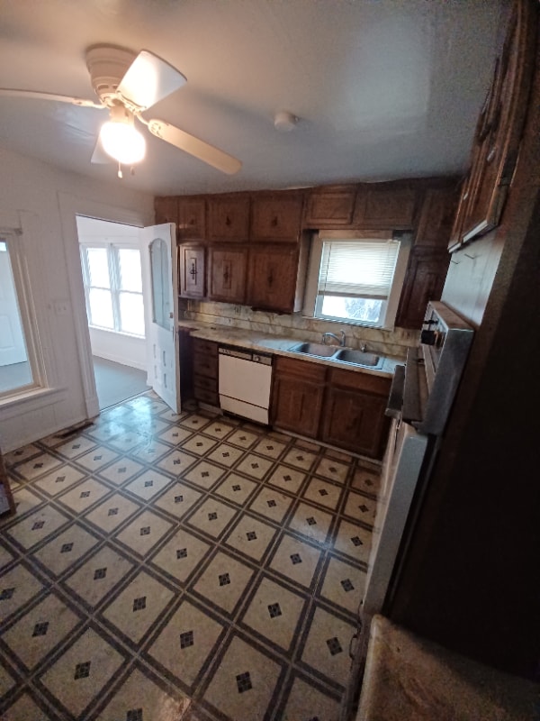 Building Photo - 403 Eldon St