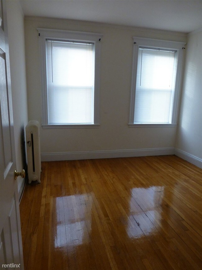 Foto del edificio - 1 br, 1 bath  - 14 Orkney Rd # 26DD