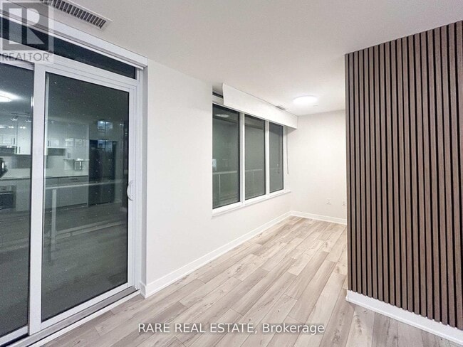 Photo du bâtiment - 195 Redpath Ave