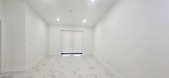 Foto del edificio - 4927 Leonard Blvd S