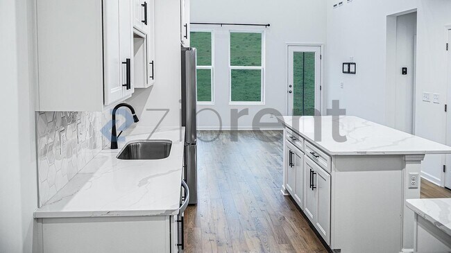 Foto del edificio - 612 Clb Vw Wy