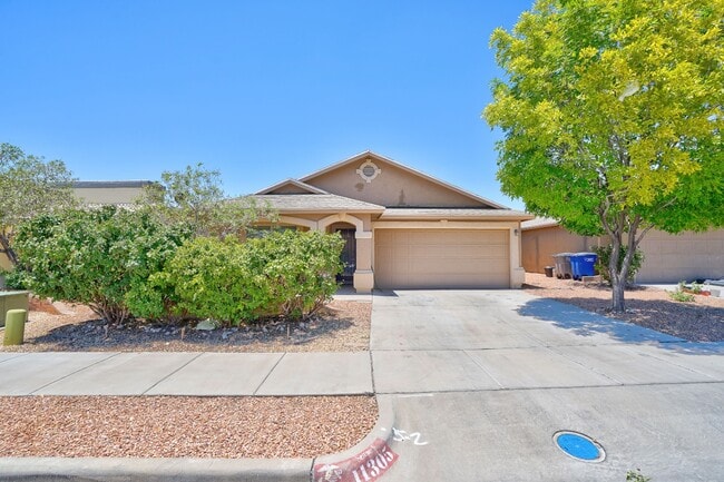 Building Photo - 11305 Cattle Ranch St