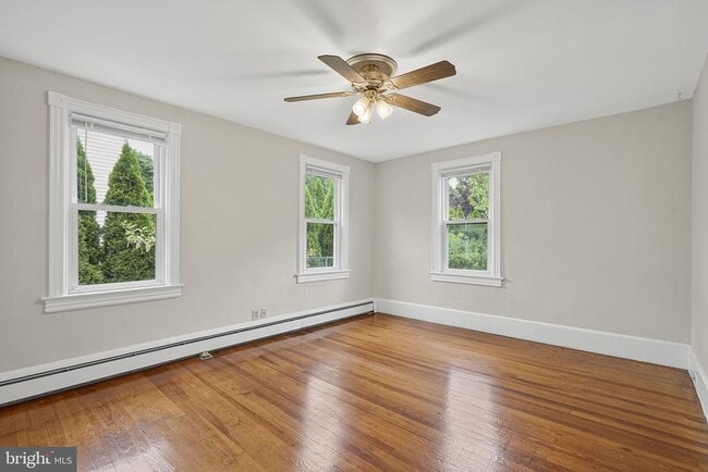 Building Photo - 432 Plainsboro Rd