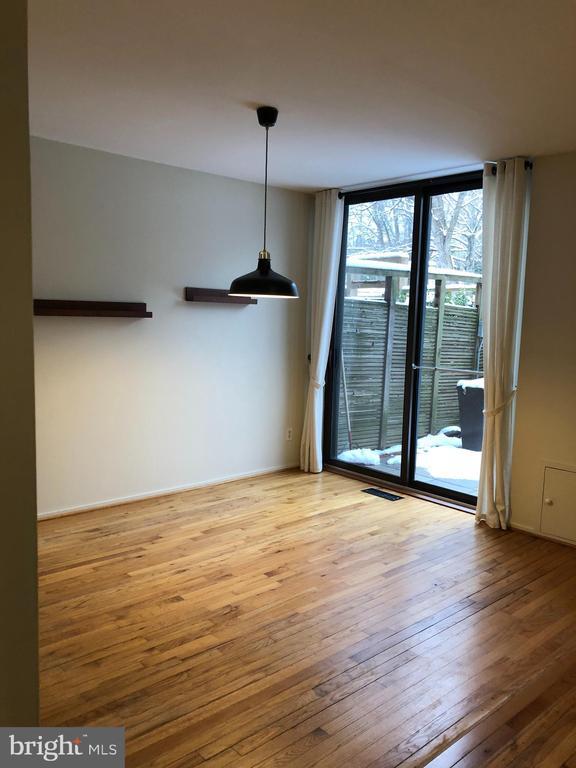 Foto principal - 11463 Washington Plaza W