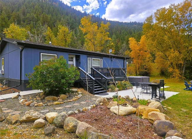 Photo - Clear Creek Escape: Private Half-Acre Moun... House