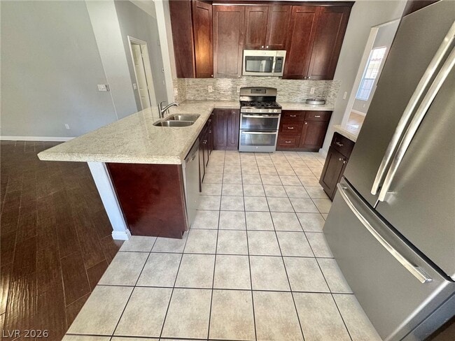 Building Photo - 216 Chiquis Ct