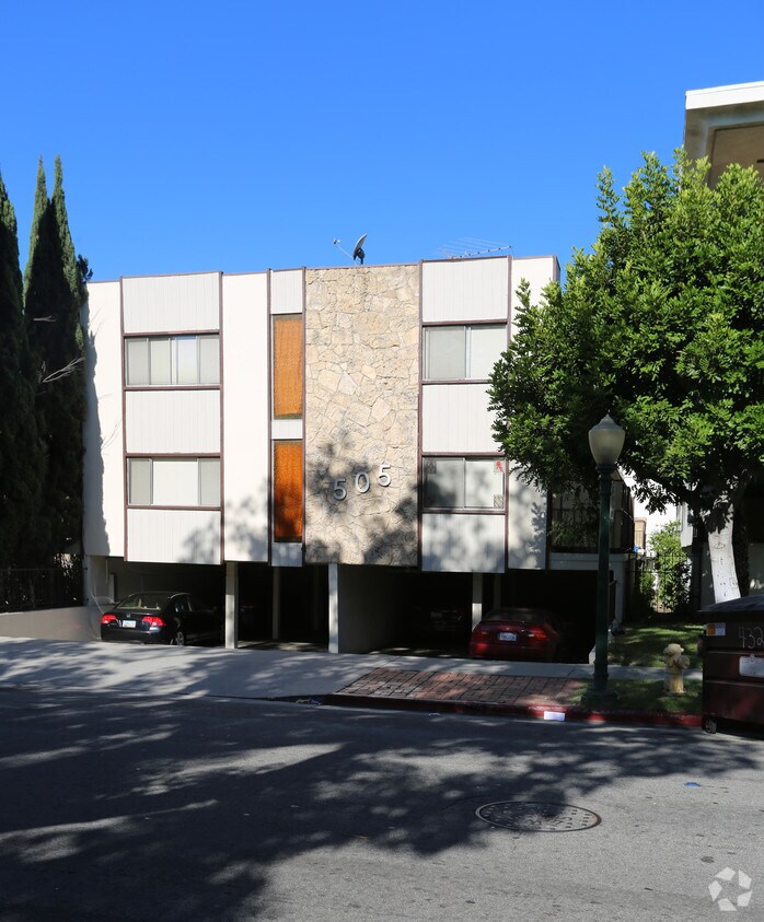 Building Photo - 505 N Kenwood St