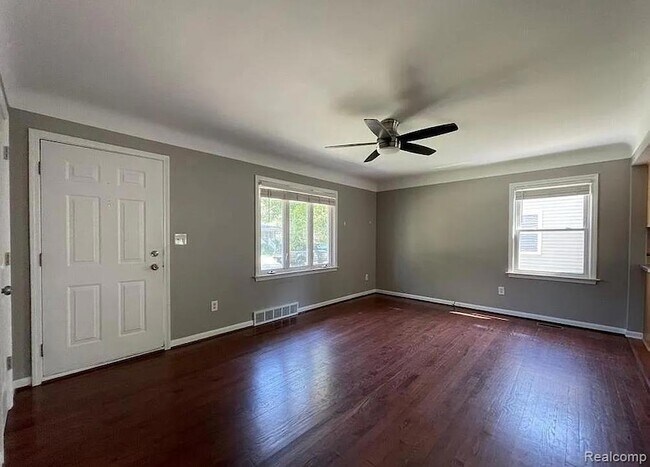 Foto del edificio - 902 E Windemere Ave