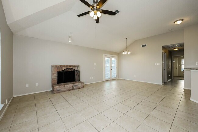 Building Photo - 1521 Becky Ln