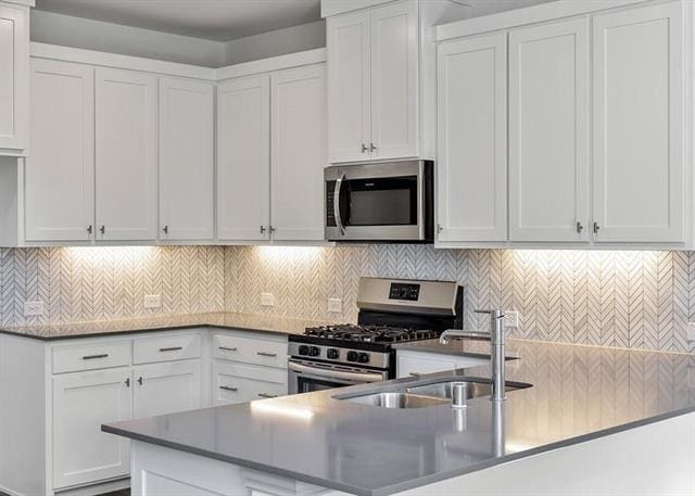 Building Photo - 8925 Phoebe Rd