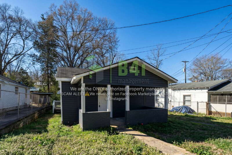 Building Photo - 204 E Crovat St