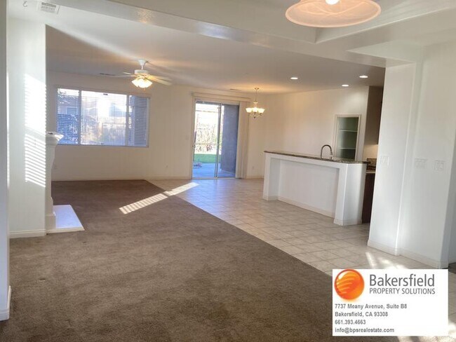 Building Photo - 11010 Arden Villa Dr