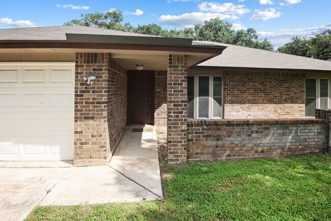 Foto del edificio - 3 Bedroom/2 Bath Eden Subdivision