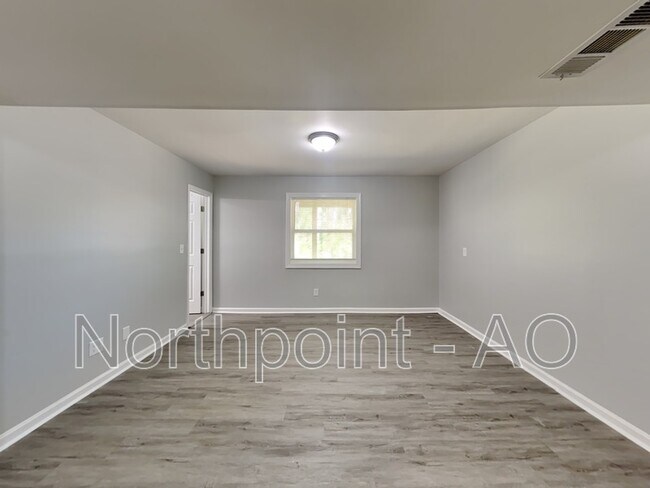 Foto del edificio - 397 Stanton Ridge Way SE